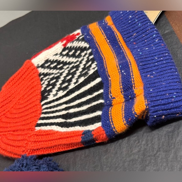 BRAND NEW (GREAT GIFT) Burberry Abstract Cashmere Wool Knit Beanie - Picture 8 of 12